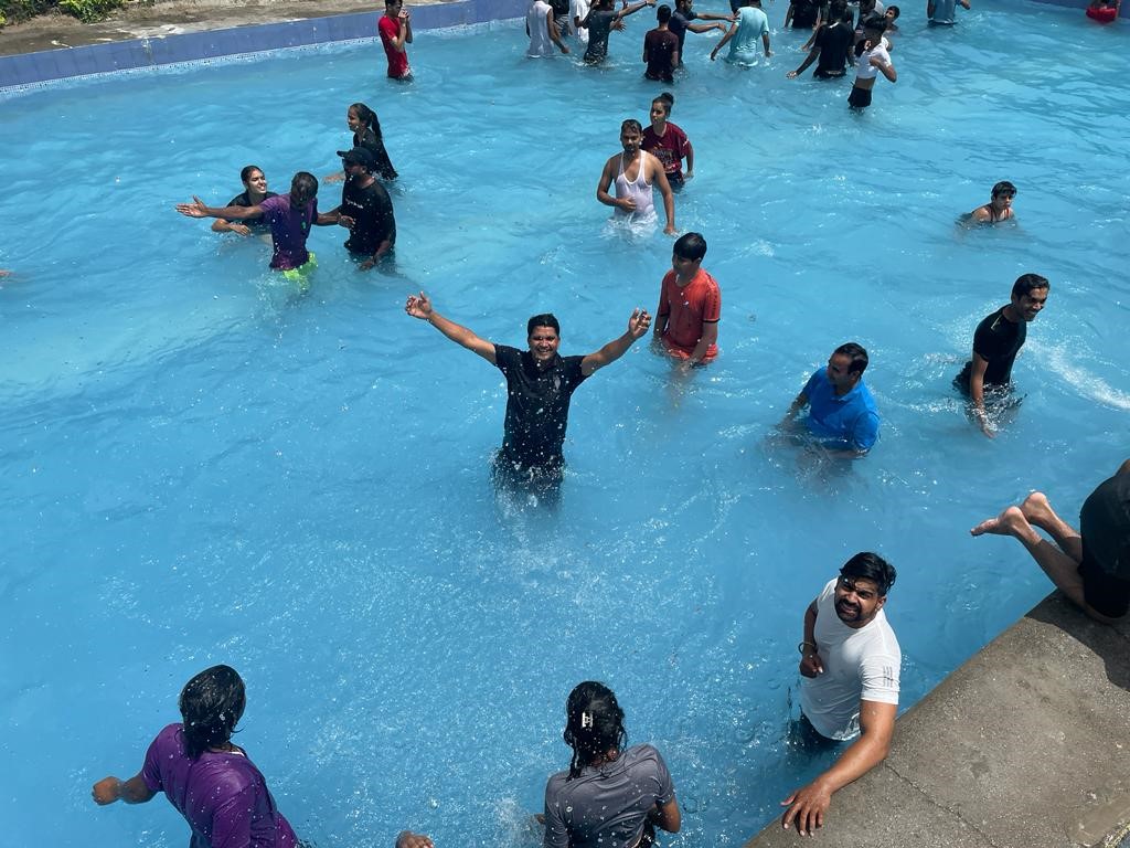 Swimming Pool 2